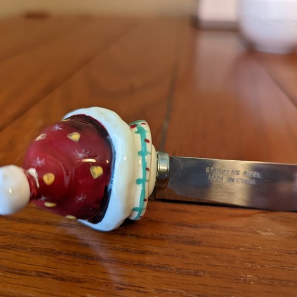 Bundle of 2 Holiday Butter/Cheese Stainless Steel Spreaders Snowman & Peppermint - Picture 7 of 8